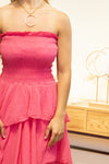 Robe “Isadora” – Volants Asymétriques Fuchsia