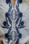 Blouse Palma – Rayée & Broderie Bleue