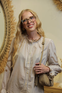 Blouse Lina – Rayures & Broderies Caramel