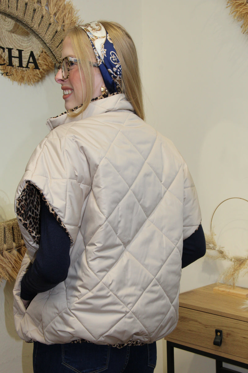 Doudoune Wild Beige – Sans Manches & Intérieur Léopard