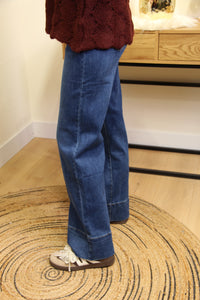 Celia – Jean Large à Revers Couture
