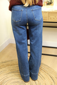 Celia – Jean Large à Revers Couture