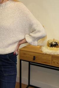 Pull Jeanne – Maille Duvetée Écrue