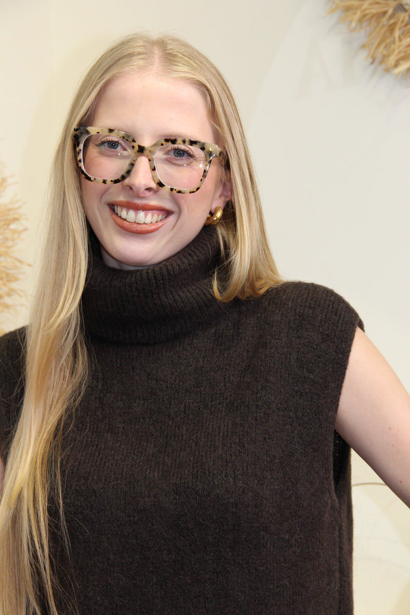 Pull Lidia Sans Manches – Col Roulé Chocolat
