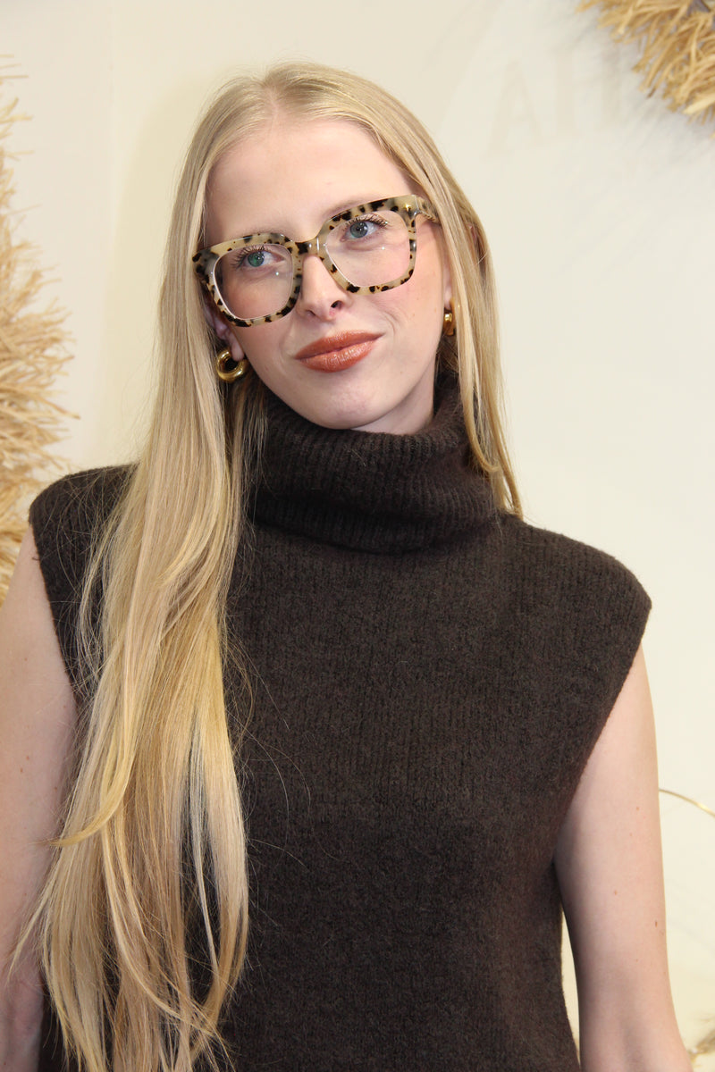 Pull Lidia Sans Manches – Col Roulé Chocolat