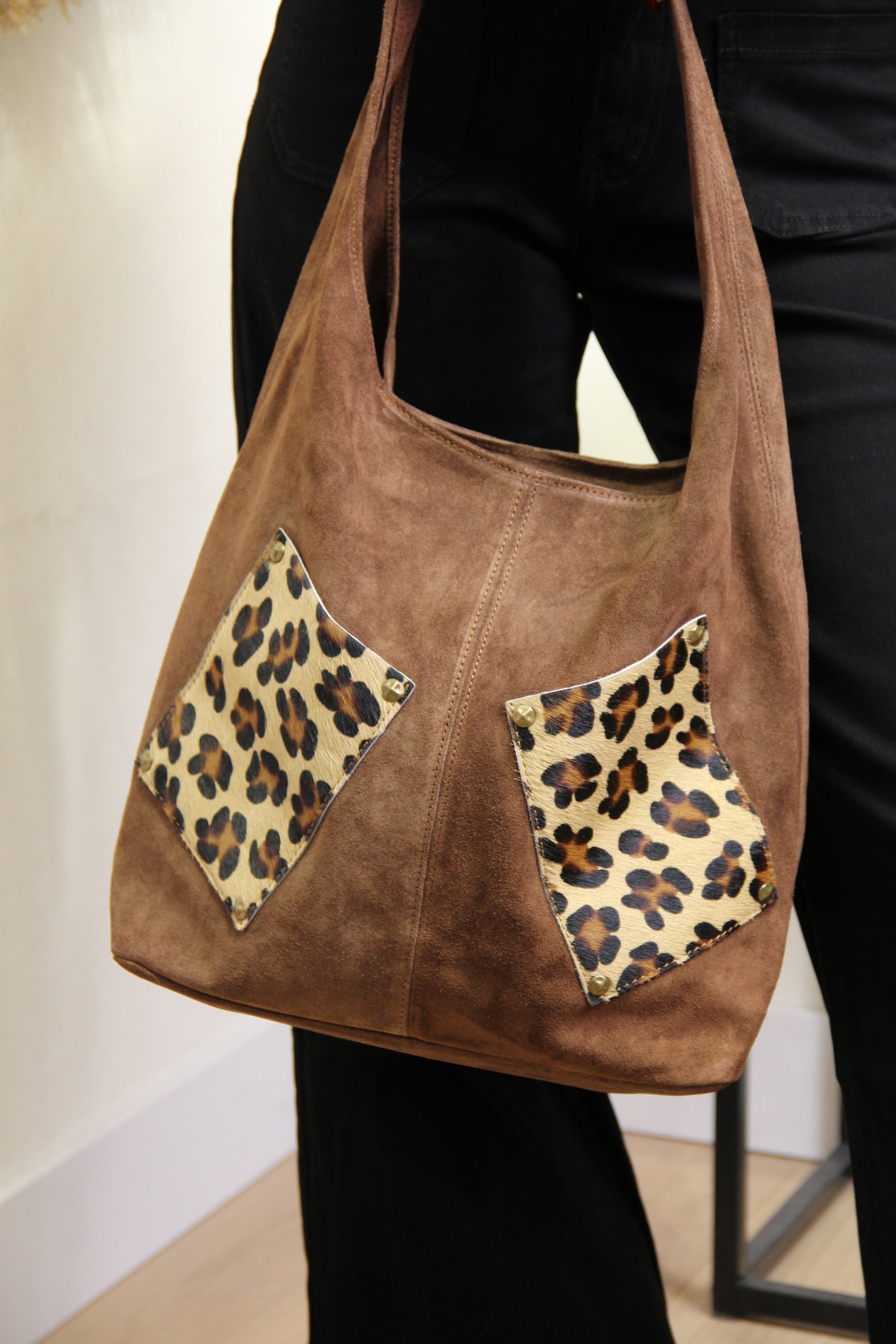 Sacha – Cabas Suédine Marron Léopard