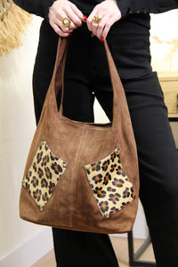 Sacha – Cabas Suédine Marron Léopard