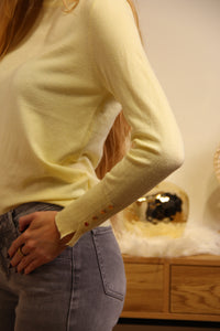 Pull Livia – Jaune Pastel Boutonné